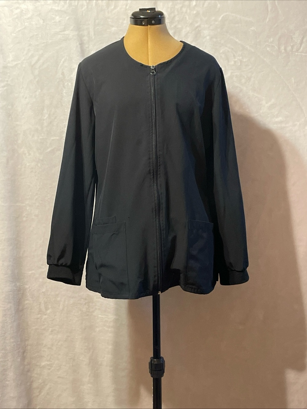 GT performance Black Women's scrub Jacket with Front Pockets